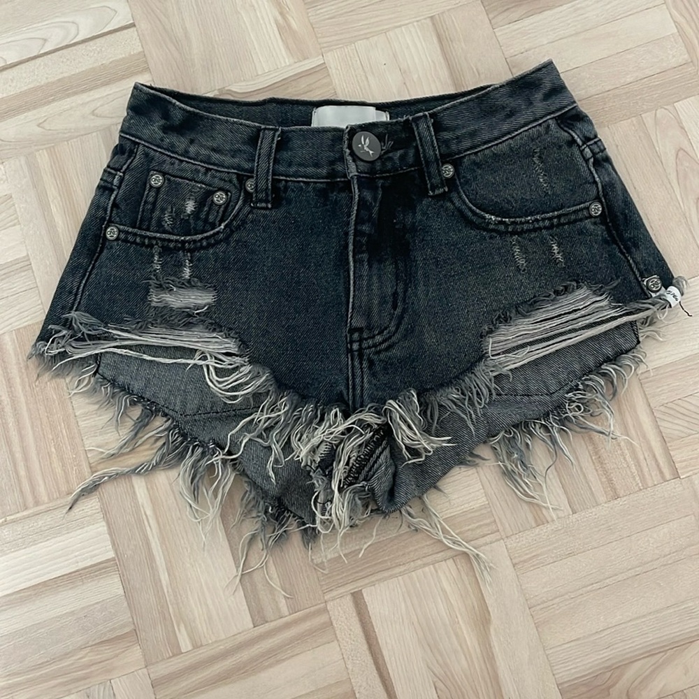 One teaspoon kids ROLLERS Jean shorts